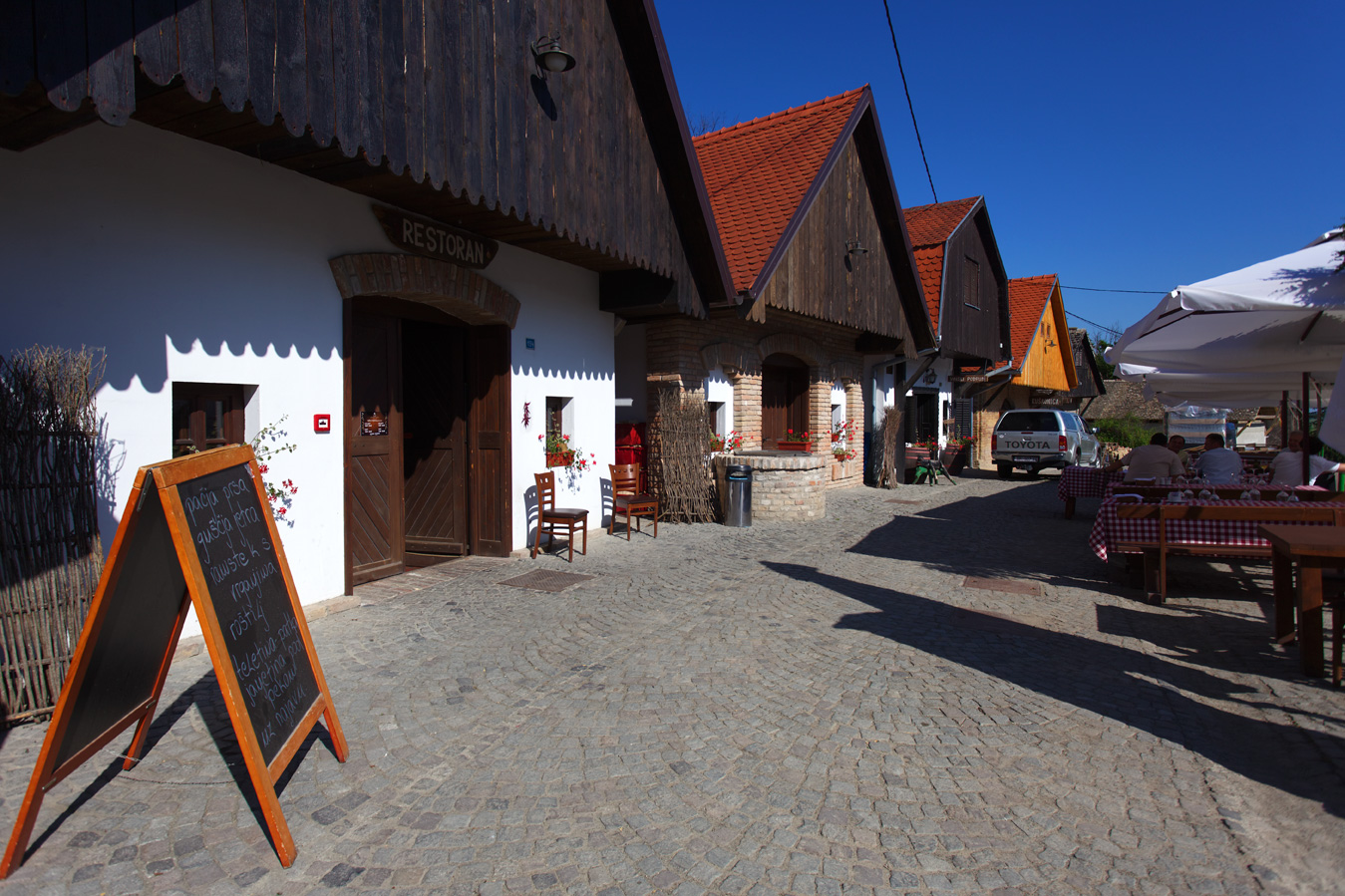 baranja, zmajevac, suza, restaurant, vineyard, vinehouse