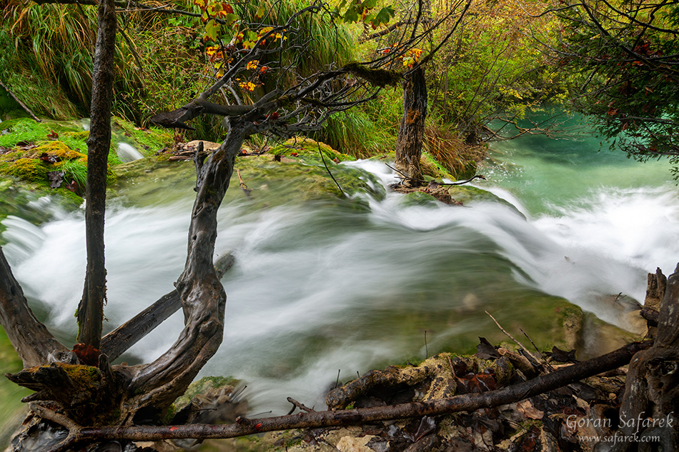 plitvice lakes, plitvička jezera, autumn, fall, waterfall, national park, croatia, lika,leaves