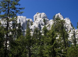 gorski kotar, bijele stijene, samarske stijene, hiking, rocks, limestone, forest,