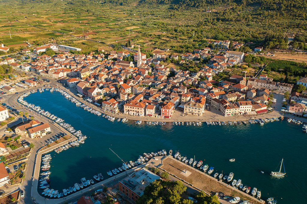 stari grad, hvar