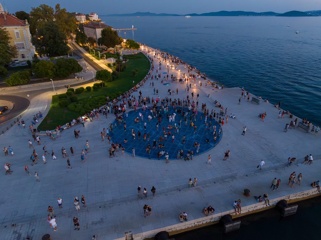 zadar, sun salutation